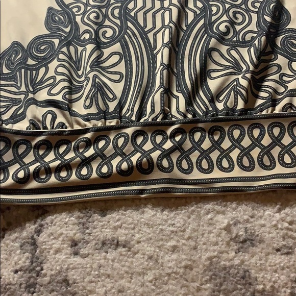 Rampage abstract cream and black blouse - Picture 5 of 8